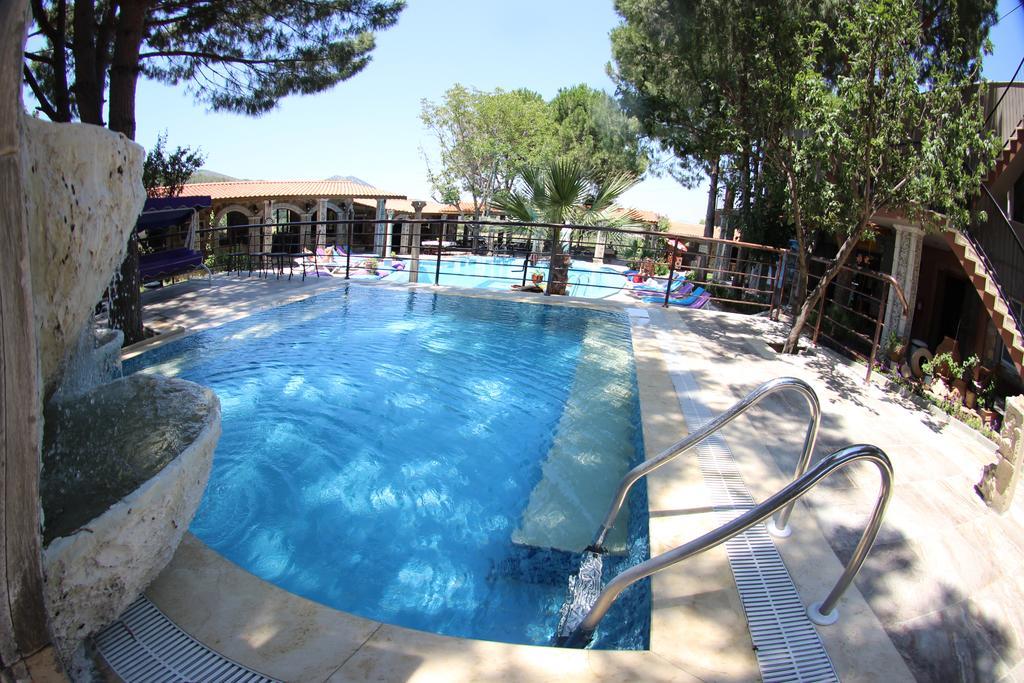 Atillas Getaway Selcuk Exterior photo